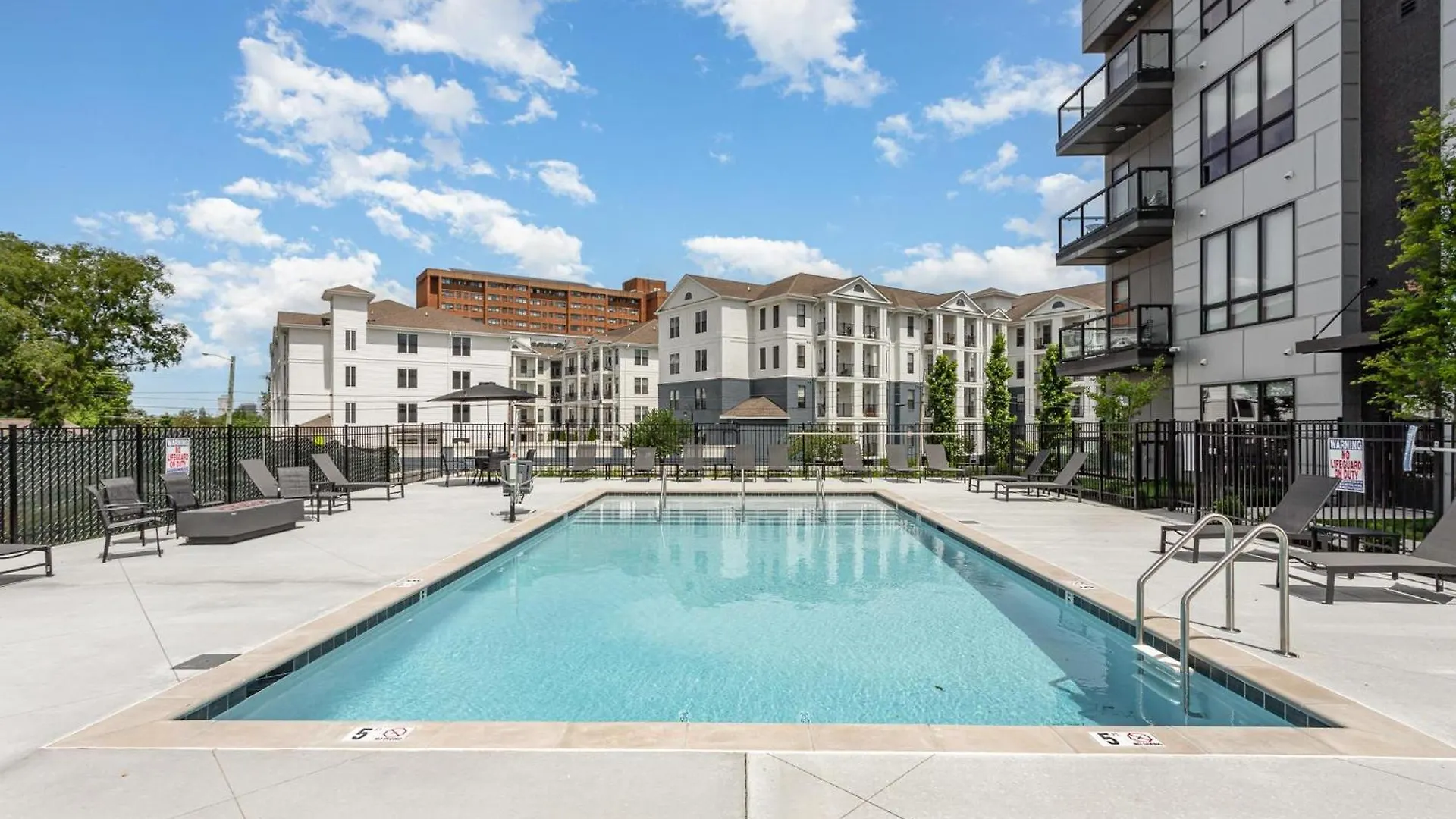 Feriehus Panoramic Penthouse - Mins To Broadway - Full Gym Villa Nashville